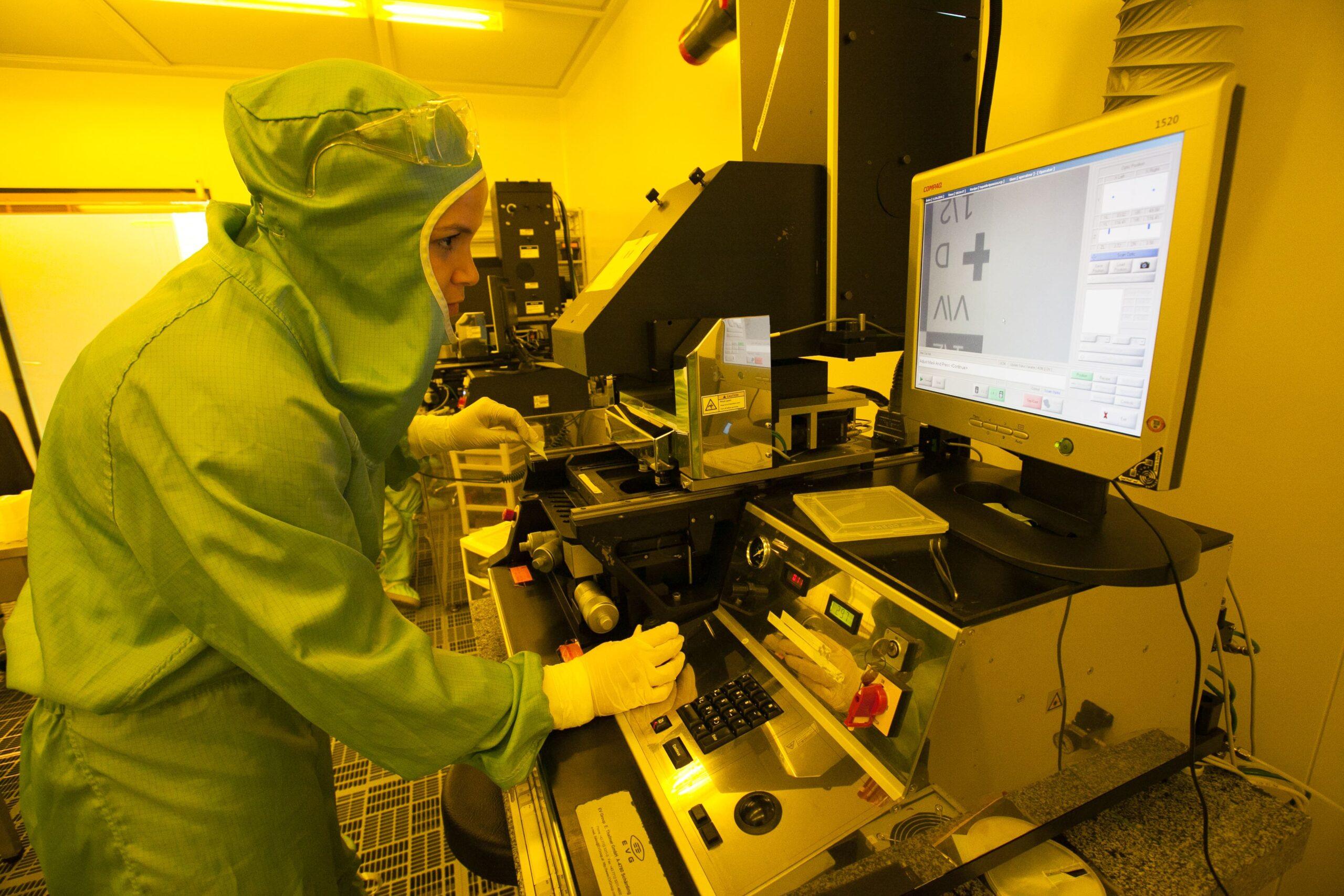 femto engineering-071